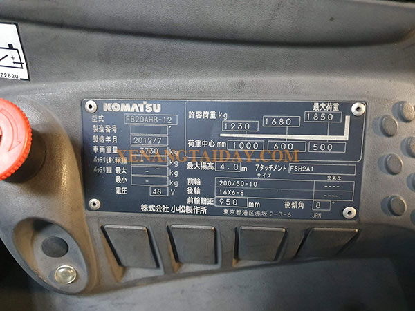 Xe nâng điện ngồi lái KOMATSU FB20AHB-12