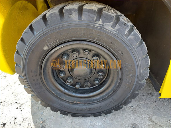 Xe nâng điện ngồi lái KOMATSU FB25EX-8