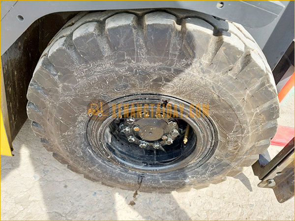 Xe nâng điện ngồi lái KOMATSU FB25HB-11, khung 3m, 2012, 1238 giờ