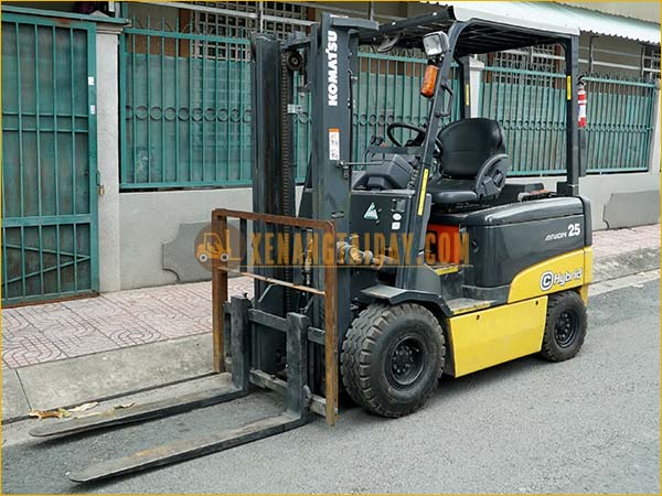 Xe nâng điện ngồi lái KOMATSU FB25HB-11, khung 3m, 2012, 1238 giờ