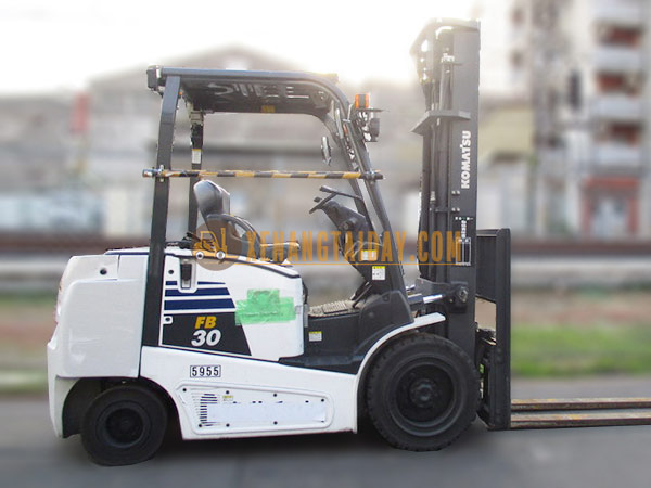 Xe nâng điện ngồi lái KOMATSUFB30-12