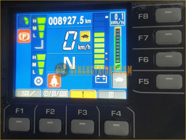 Xe nâng điện ngồi lái KOMATSU FE30-1