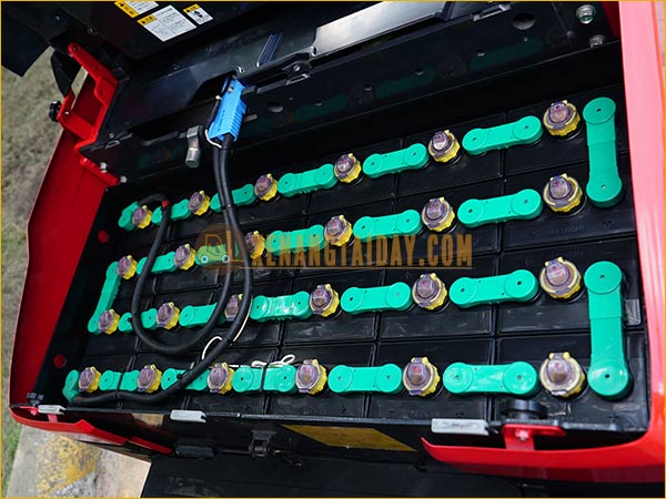 Xe nâng điện ngồi lái NICHIYU FB15PN-80-300