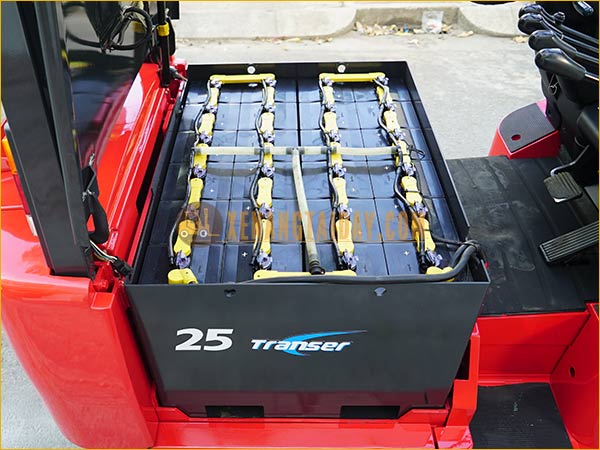 Xe nâng điện ngồi lái NICHIYU FB25PN-77-300AF