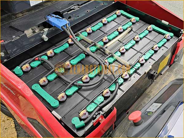Xe nâng điện ngồi lái NICHIYU FB25PN-80B-2F400