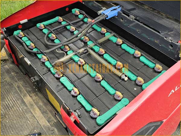 Xe nâng điện ngồi lái NICHIYU FB25PN-80B-2F400