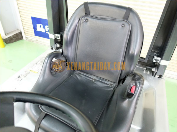 Xe nâng điện ngồi lái Nissan K1B1