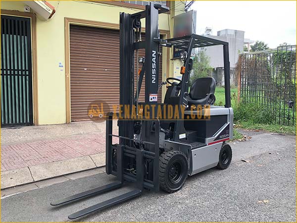 Xe nâng điện ngồi lái NISSAN K1B1L15