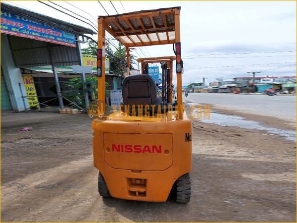 Xe nâng điện ngồi lái Nissan 02ZT1B2R20