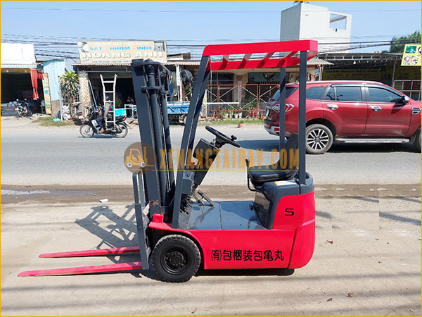 Xe nâng điện ngồi lái NICHIYU FB5B-50-250
