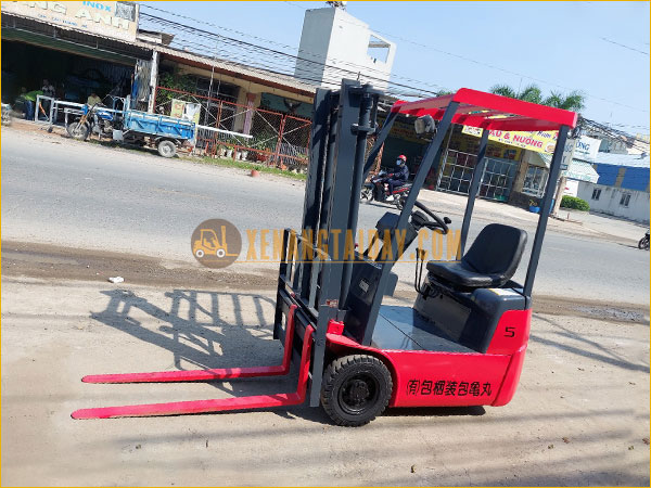 Xe nâng điện ngồi lái NICHIYU FB5B-50-250