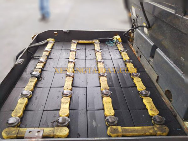Xe nâng điện ngồi lái TCM FB25-8