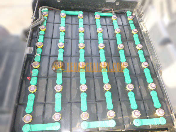 Xe nâng điện ngồi lái TCM FB30-7