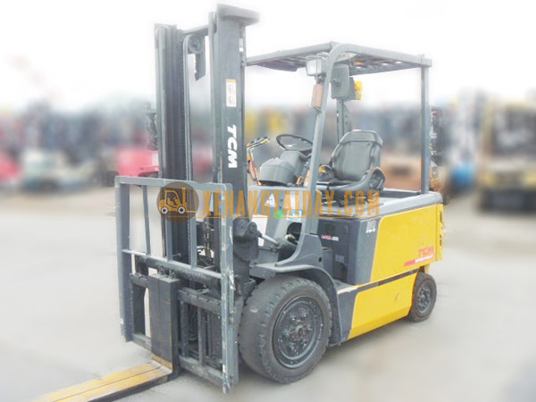 Xe nâng điện ngồi lái TCM FB30-7-2