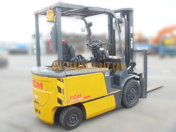 Xe nâng điện ngồi lái TCM FB30-7-2