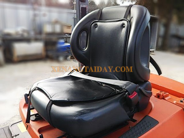Xe nâng điện ngồi lái TOYOTA 7FBH25