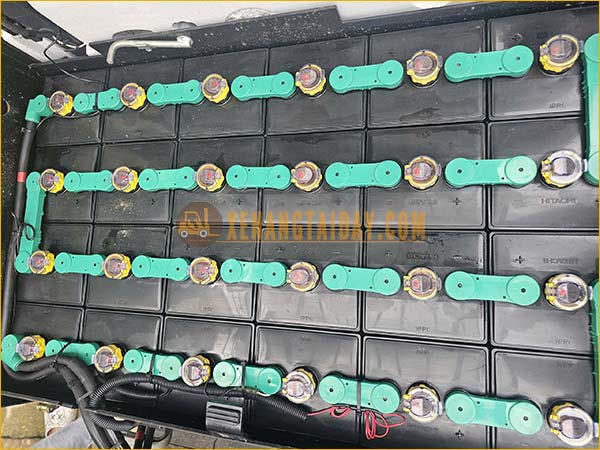 Xe nâng điện ngồi lái UNICARRIERS FB15-8