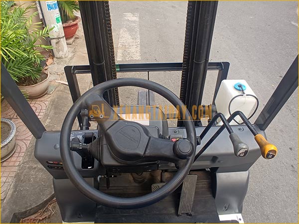 Xe nâng điện ngồi lái UNICARRIERS FB18-8