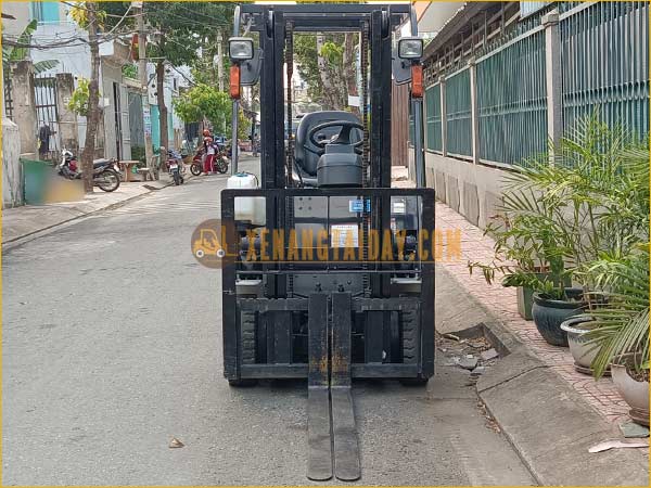 Xe nâng điện ngồi lái UNICARRIERS FB18-8