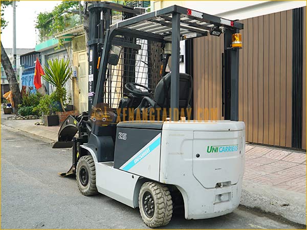 Xe nâng điện ngồi lái UNICARRIERS FB25-8