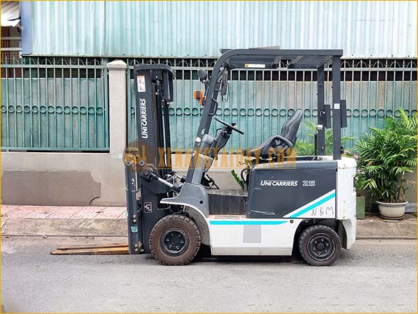 Xe nâng điện ngồi lái UNICARRIERS FB25-8