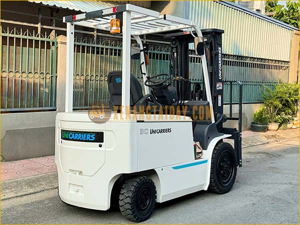 Xe nâng điện ngồi lái UNICARRIERS FB30-8