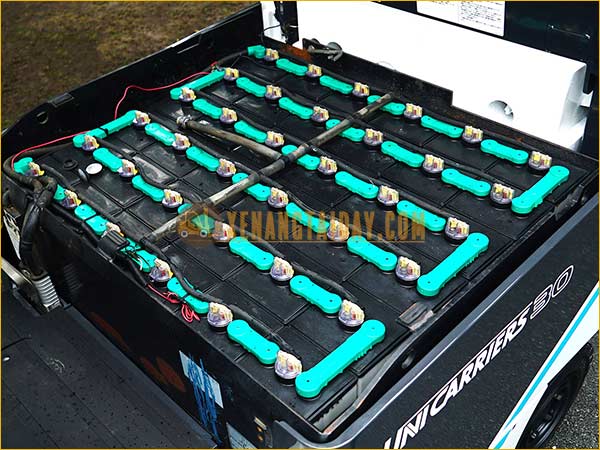 Xe nâng điện ngồi lái UNICARRIERS FB30-8