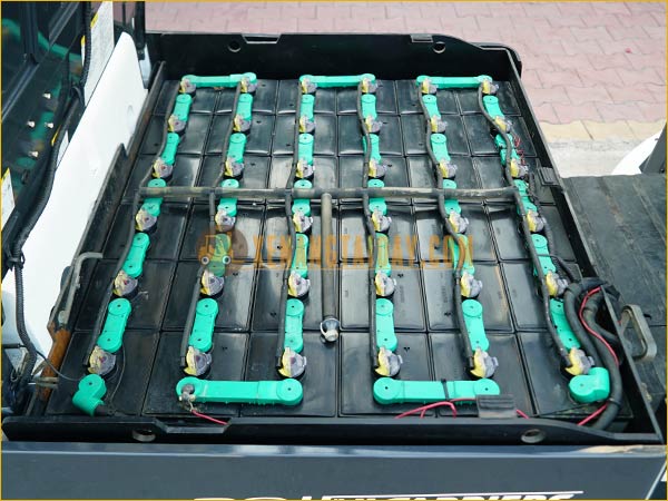 Xe nâng điện ngồi lái UNICARRIERS FB30-8