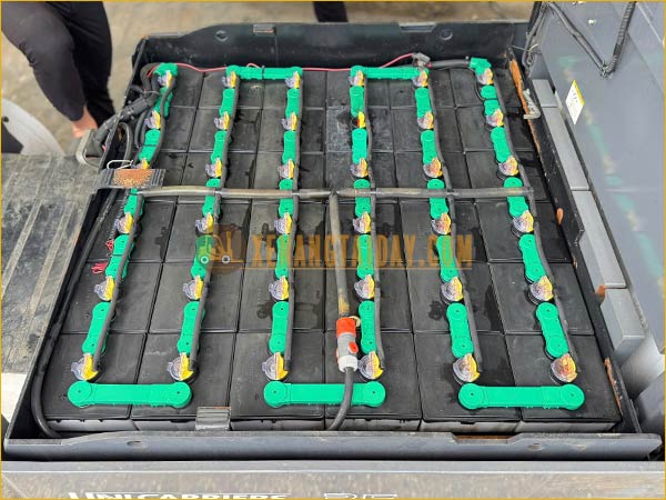 Xe nâng điện ngồi lái UNICARRIERS FB35-8S