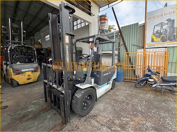 Xe nâng điện ngồi lái UNICARRIERS FB35-8S