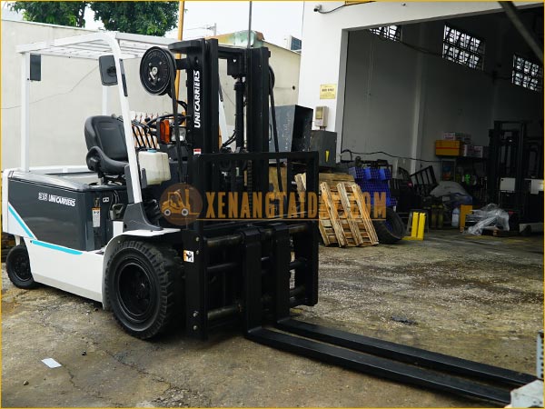 Xe nâng điện ngồi lái UNICARRIERS FB35-8S