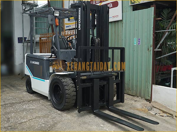 Xe nâng điện ngồi lái UNICARRIERS FB35-8S