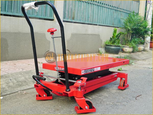 Xe nâng mặt bàn 1000kg Noblelift TF100