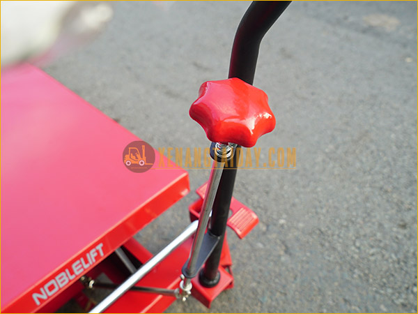 Xe nâng mặt bàn 1000kg Noblelift TF100