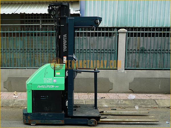 Xe nâng order picker TOYOTA 7FBP15