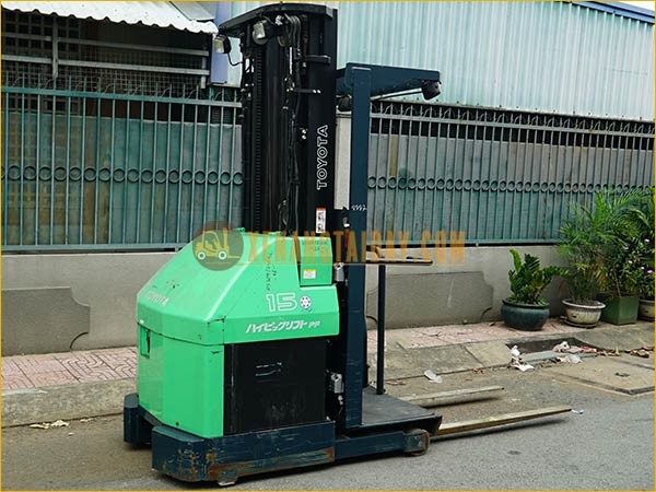 Xe nâng order picker TOYOTA 7FBP15