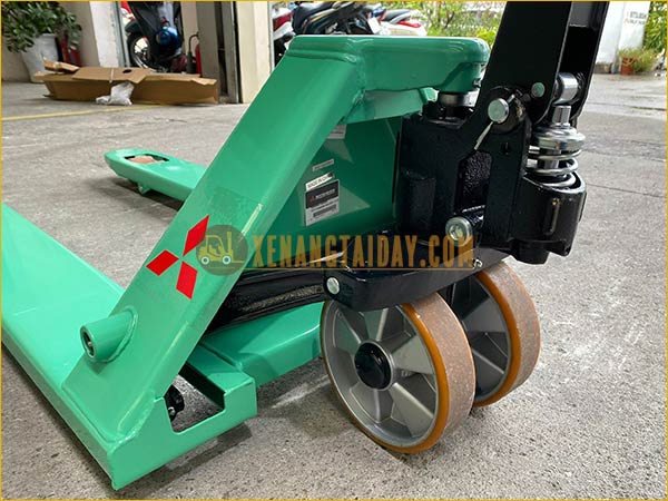 Xe nâng tay 3 tấn MITSUBISHI MỚI 100%
