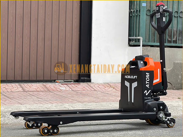 Xe nâng tay điện thấp tự động hoàn toàn 1.5 / 2 tấn NOBLELIFT ATOM 2