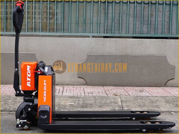 Xe nâng tay điện thấp tự động hoàn toàn 1.5 / 2 tấn NOBLELIFT MỚI 100%