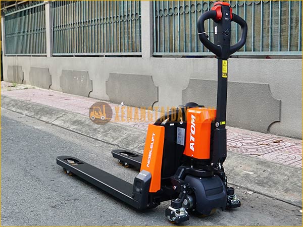Xe nâng tay điện thấp tự động hoàn toàn 1.5 / 2 tấn NOBLELIFT MỚI 100%