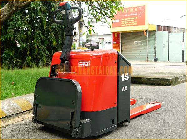 Xe nâng tay điện thấp tự động NICHIYU PLD15S-70-C10