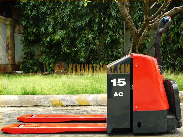 Xe nâng tay điện thấp tự động NICHIYU PLD15S-70-C10