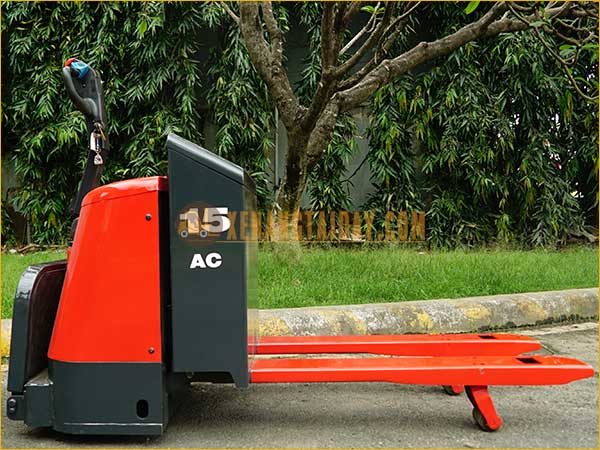 Xe nâng tay điện thấp tự động NICHIYU PLD15S-70-C10