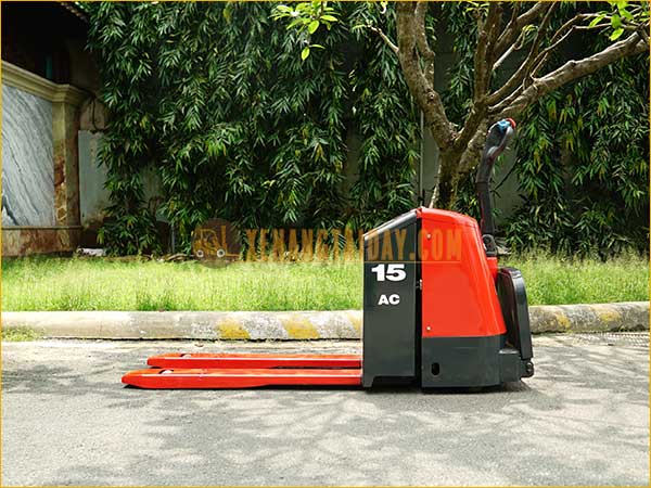 Xe nâng tay điện thấp tự động NICHIYU PLD15S-70-C10