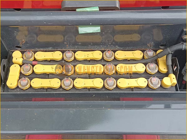 Xe nâng tay điện thấp tự động NICHIYU PLD20S-70-WH17Z