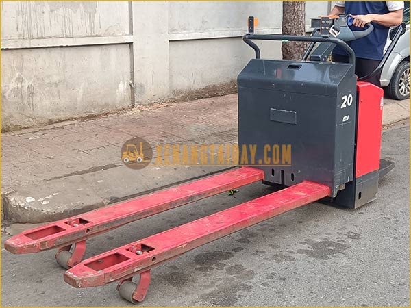 Xe nâng tay điện thấp tự động NICHIYU PLD20S-70-WH17Z