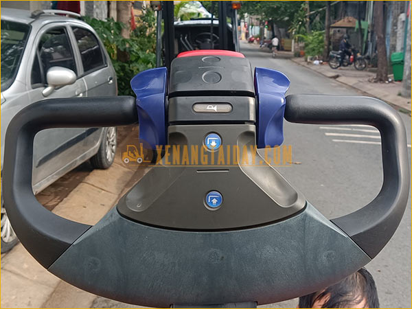 Xe nâng tay điện thấp tự động NICHIYU PLD20S-70-WH17Z