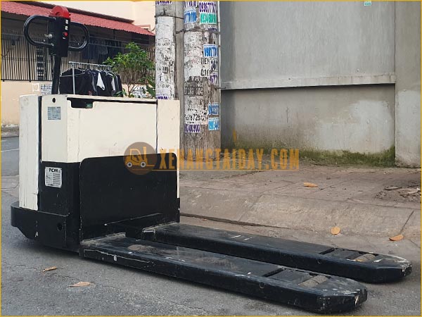 Xe nâng tay điện thấp tự động TCM PTE 20