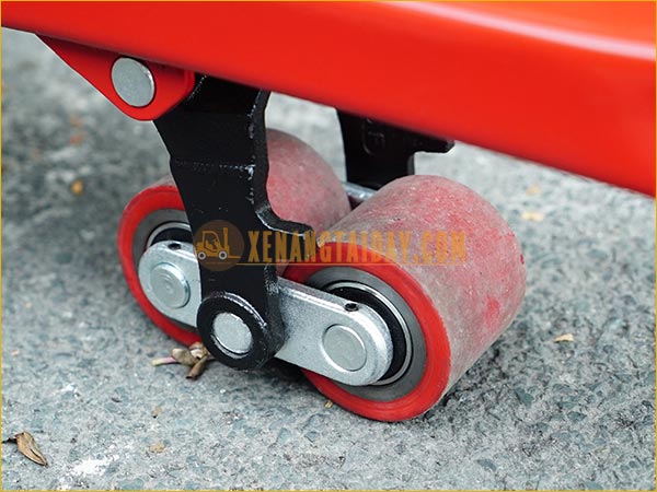 Xe nâng tay thấp 3 tấn NIULI CBY-BF3.0
