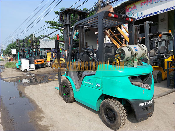 Xe nâng xăng - gas MITSUBISHI FGE20T